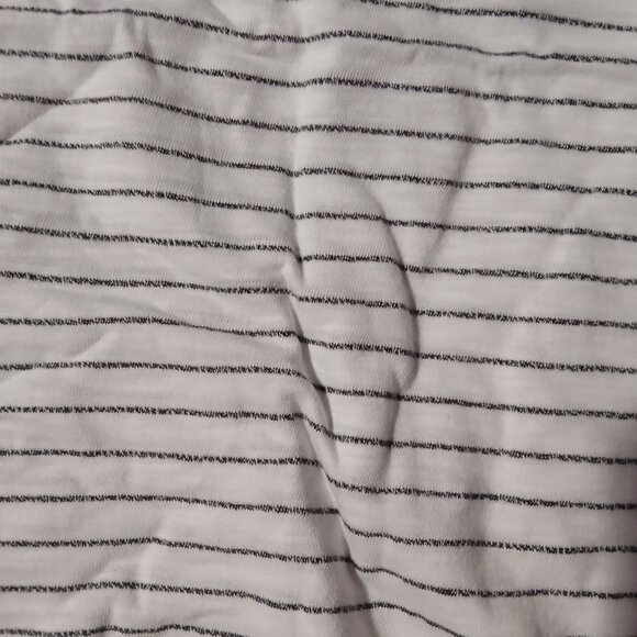 Untuckit Women's Leoville Black and White  Long Sleeve  Tee  Sz Large - Picture 4 of 5